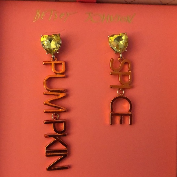 Betsey Johnson It’s Fall Y’All Orange Pumpkin Spice Mismatch Drop Earrings NIB - Picture 4 of 13